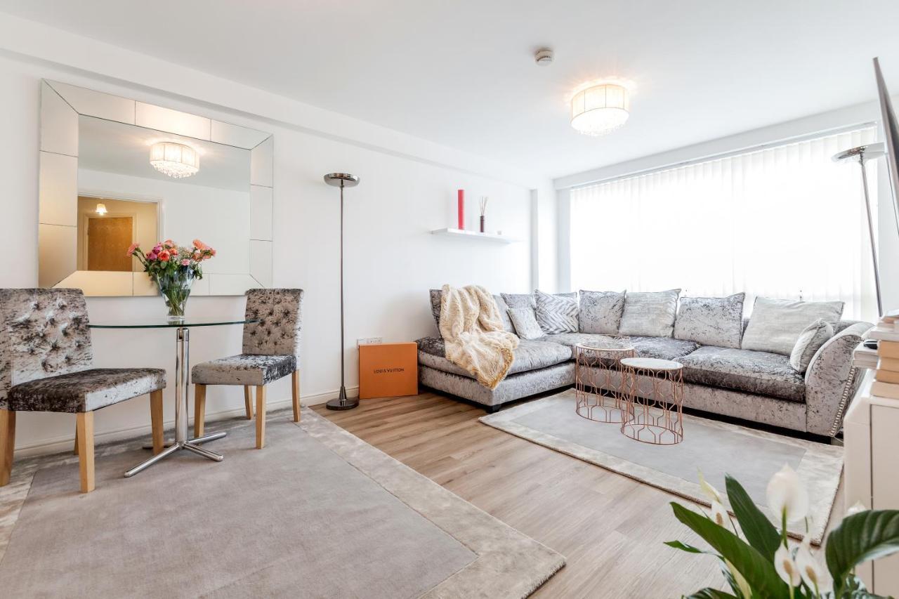 *spacious-modern One Bed Flat. Riverside Location* Apartamento *